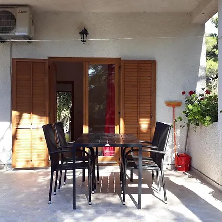By The Sea Cove Blaca, Mljet - 10416 Apartment Maranovici